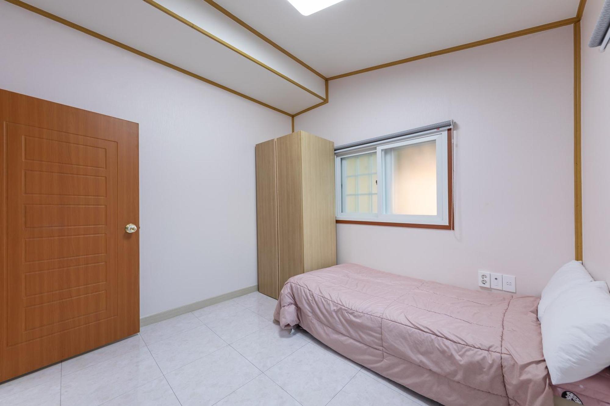 Hongcheon Nolleowa Aegyeondongban Pension Номер фото